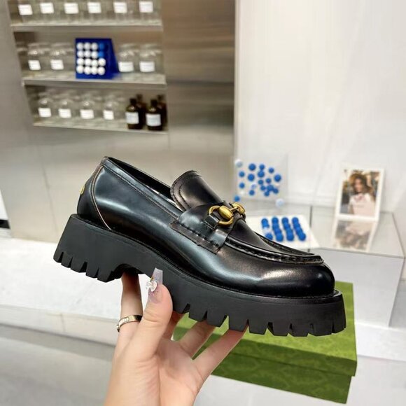 Gucci Black and Gold Loafers - Picture 3 of 8